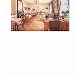 Logis Restaurant Remotel Otel 3*