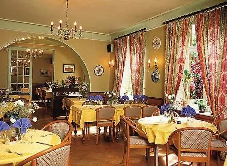 Logis Restaurant Remotel 크뉘탕즈