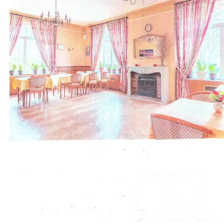 Logis Restaurant Remotel 3* 크뉘탕즈