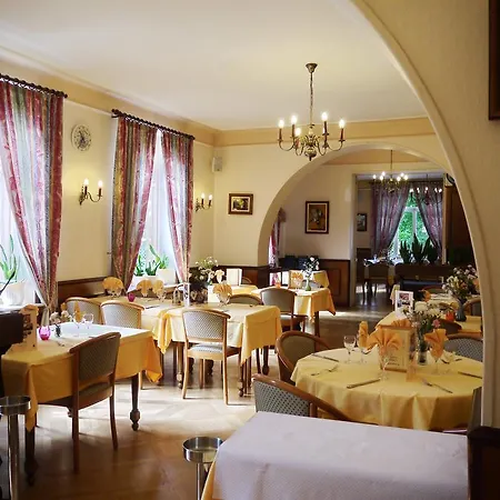 호텔 Logis Restaurant Remotel