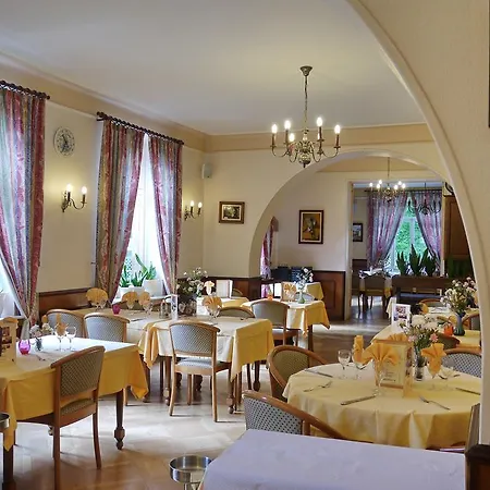 Logis Restaurant Remotel 3*